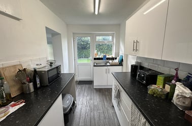 Park Range, Victoria Park, Manchester - Image 3